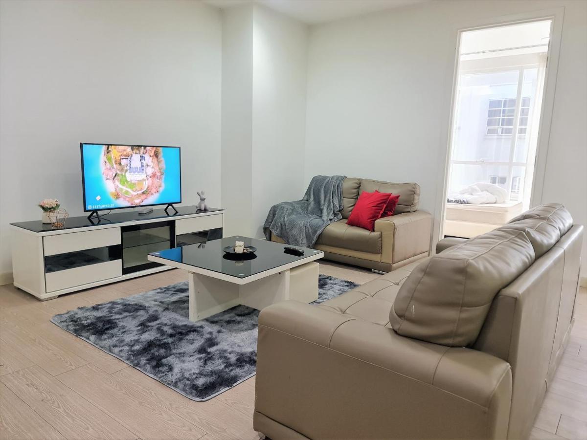 Klcc Binjai 8 Premium Soho Apartment By Sarah'S Lodge Куала-Лумпур Экстерьер фото
